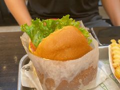 -The Habit Burger Grill 哈比特汉堡(世博店)