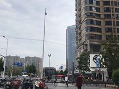 -曼哈顿商业广场(升龙广场店)