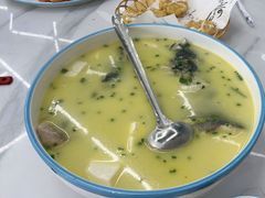 豆腐鱼头汤-怡恬园海鲜(恒大威尼斯店)