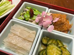 合味拼盘-唐山宴百姓府邸院落中餐