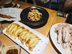 -贯贯吉·清真餐厅(浙江中路店)