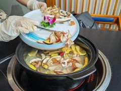 -野菌皇海景野生菌火锅(滨海大道店)