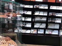 面包甜点陈列柜-Laderach 莱德拉(上海环贸iapm店)