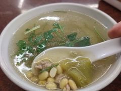 -猪脚洪隆江猪脚饭