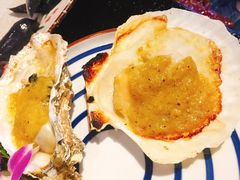 日式蒜蓉烤生蚝-醉火烧泥炉烤肉(孩儿巷店)