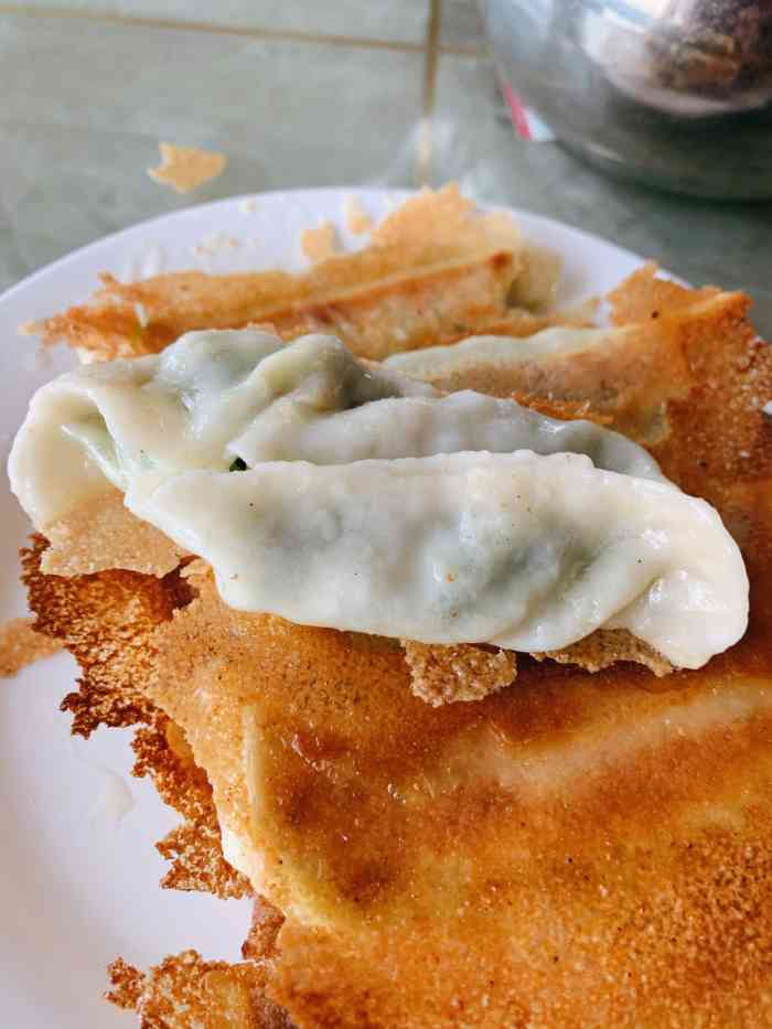 青岛锅贴(四流中路店)-"沧口锅贴!青岛十大小吃之一,也是经营较好.