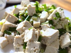 小葱拌豆腐-溢心园香河肉饼总店