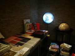 -钟书阁(松江泰晤士小镇店)