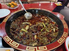 -烧哥美蛙肥肠鱼火锅·十五年社区店