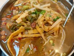 酸笋米线-卓雅桂林米粉