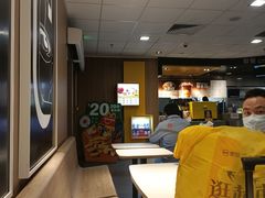 -麦当劳(秣陵路店)