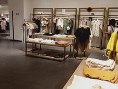 -URBAN REVIVO(佛山南海万达广场店)