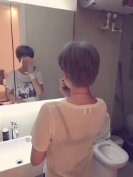-FRIDAY星期五专业美发沙龙
