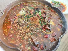 红油血旺肥肠-花盐街·四川乐山小吃(西单大悦城店)