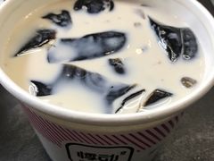 -鲍师傅糕点(江苏路店)