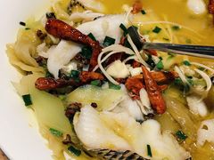 酸菜鱼-胡子大厨·超级小炒肉(晶耀前滩店)