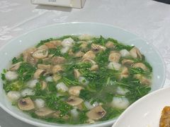 荠菜虾仁双菇-和记小菜(东方店)