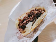 -闫家驴肉老店(华电一校店)