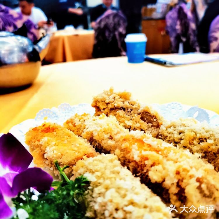 【濠江】在广州吃地道潮汕砂锅粥🍲