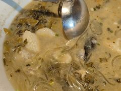 -严记小天府酸菜鱼(西四路店)