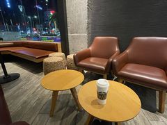 -星巴克(珠海摩尔百货店)