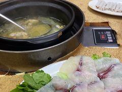 -濠轩阁特色生蚝火锅(水湾路店)