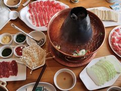 -额尔敦传统涮火锅·烧烤(鑫源山庄店)