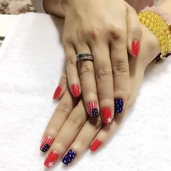 -EMILY艾枚莉美甲美睫·美颜·现磨咖啡