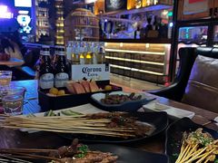 -胡桃里民谣酒馆