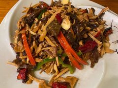 什锦山野菜-小厨子私房菜·云南美食店