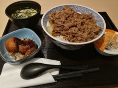 玉子牛肉饭-吉野家(上海美罗城店)