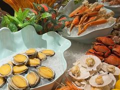 -广州万富希尔顿酒店·感趣自助餐厅·金秋蟹宴生蚝海鲜刺身