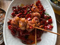 -包整·丝娃娃(一览甲秀楼风景店)