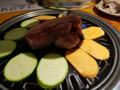 -唯成•韩国炭火烤肉 유성고기