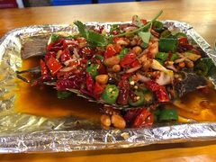 东巴烤鱼-小厨子私房菜·云南美食店