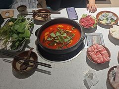 -贵府酸汤牛肉火锅·贵州老字号(飞山街店)