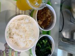 -老乡鸡(六安新加坡御苑店)