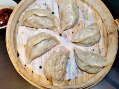 东北酸菜大蒸饺-红东阁东北菜烤肉酒馆(CROSS万象汇店)
