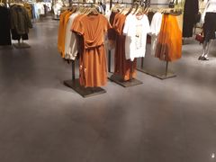 -URBAN REVIVO(佛山南海万达广场店)