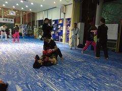-拳霸泰拳MMA综合格斗搏击馆(浦东馆)