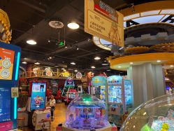 点击看大图 -卡通尼乐园(五彩世界店)