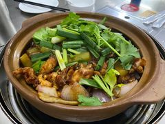 -胡须佬鸡煲四季火锅店(石厦西村直营店)