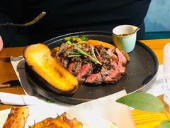 -JINNS锦时 steak&pizza(浸信会礼拜堂旧址店)