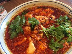 -云海肴·汽锅鸡·云南菜(天山百盛优客店)