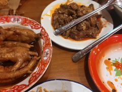 -爆炸头阿姨小四川正宗川味小吃(无任何分店)