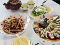 -老宅藕香·湖北菜·非遗藕汤·武昌鱼(黄鹤楼景观店)