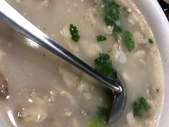 羊肉汤-丁里羊肉小镇(天鹅湖总店)