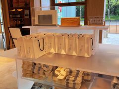 -银座仁志川·生吐司专门店(香港广场店)