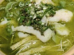 -渝是乎酸菜鱼(龙旗购物中心店)
