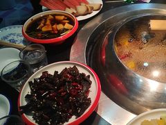 -高家小院铁锅炖大鹅(哈西高铁站店)
